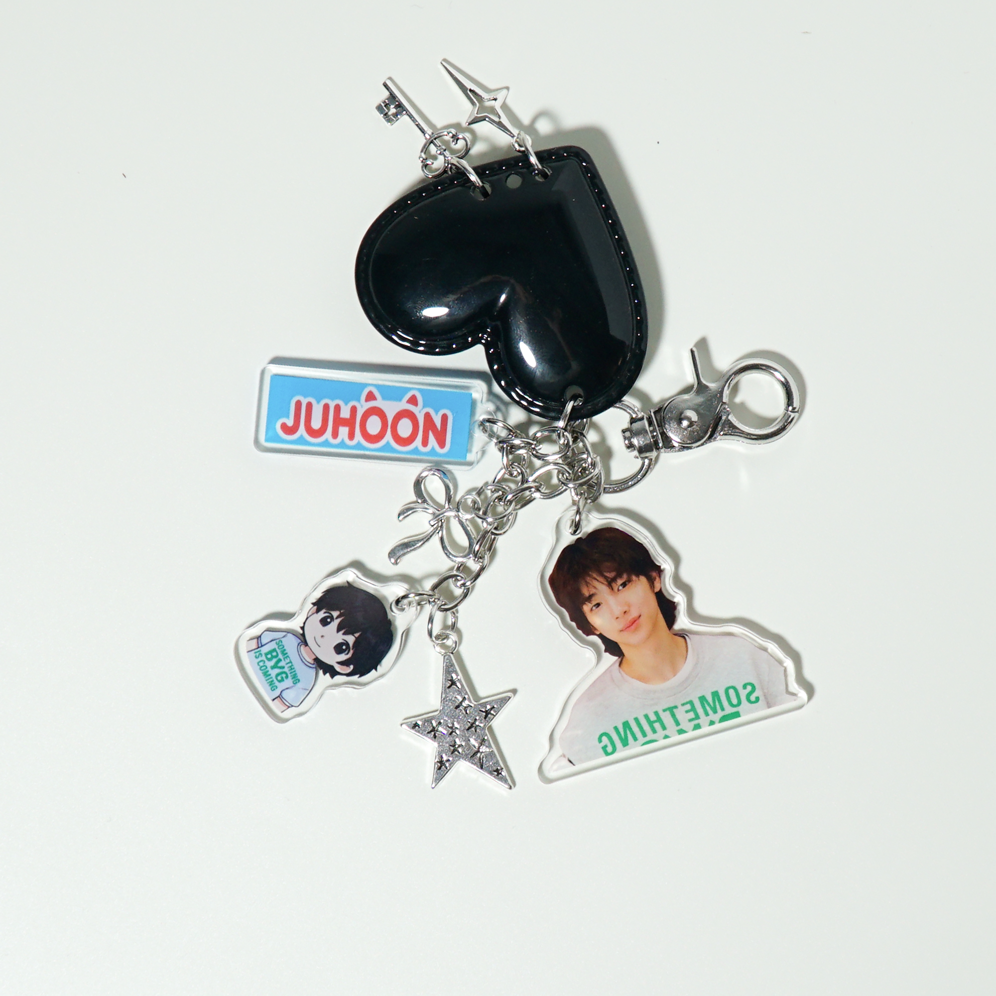 CORTIS Acrylic Keychain Set Fanmade Kpop Member Charms with Photo & Name Tag detail image 3