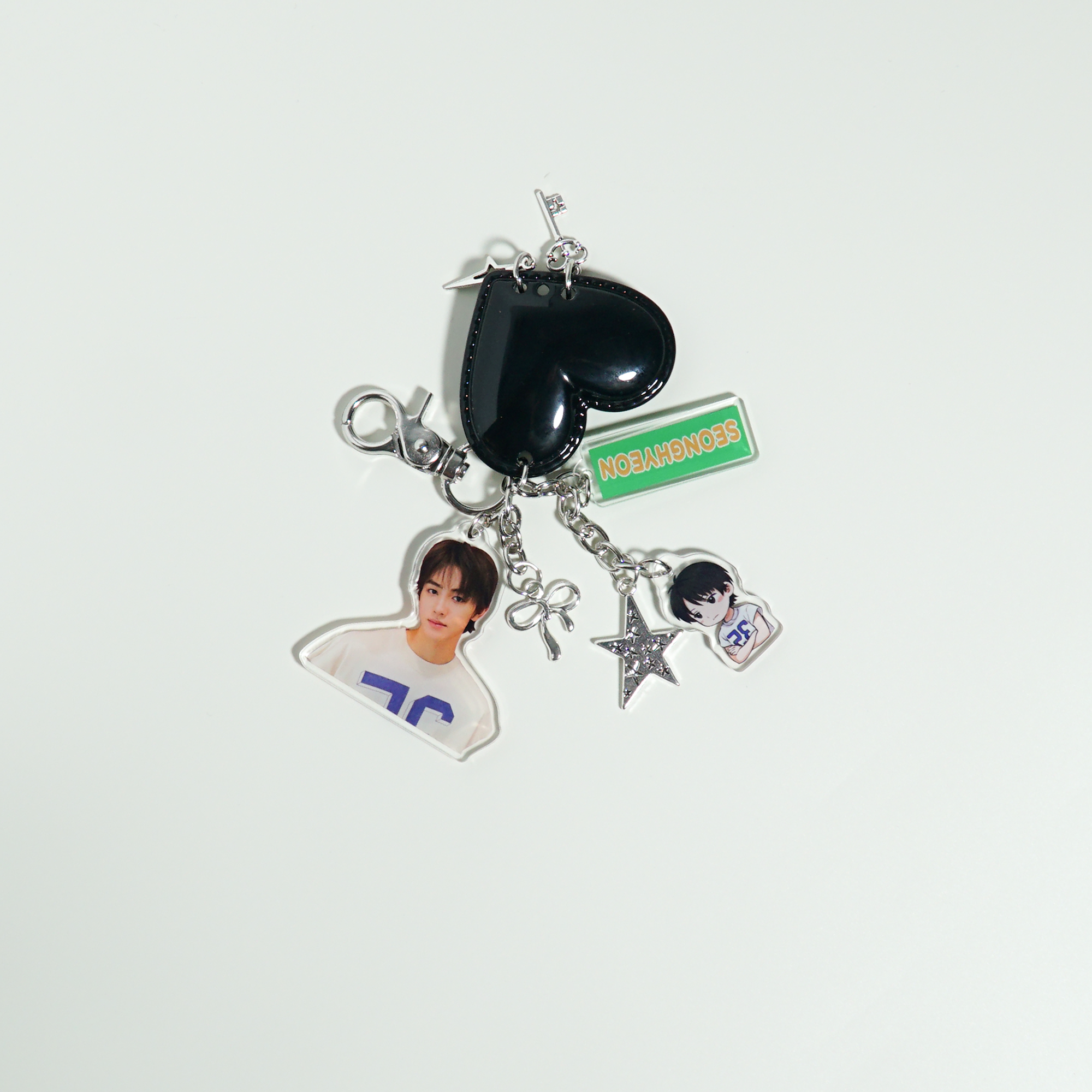 CORTIS Acrylic Keychain Set Fanmade Kpop Member Charms with Photo & Name Tag detail image 4