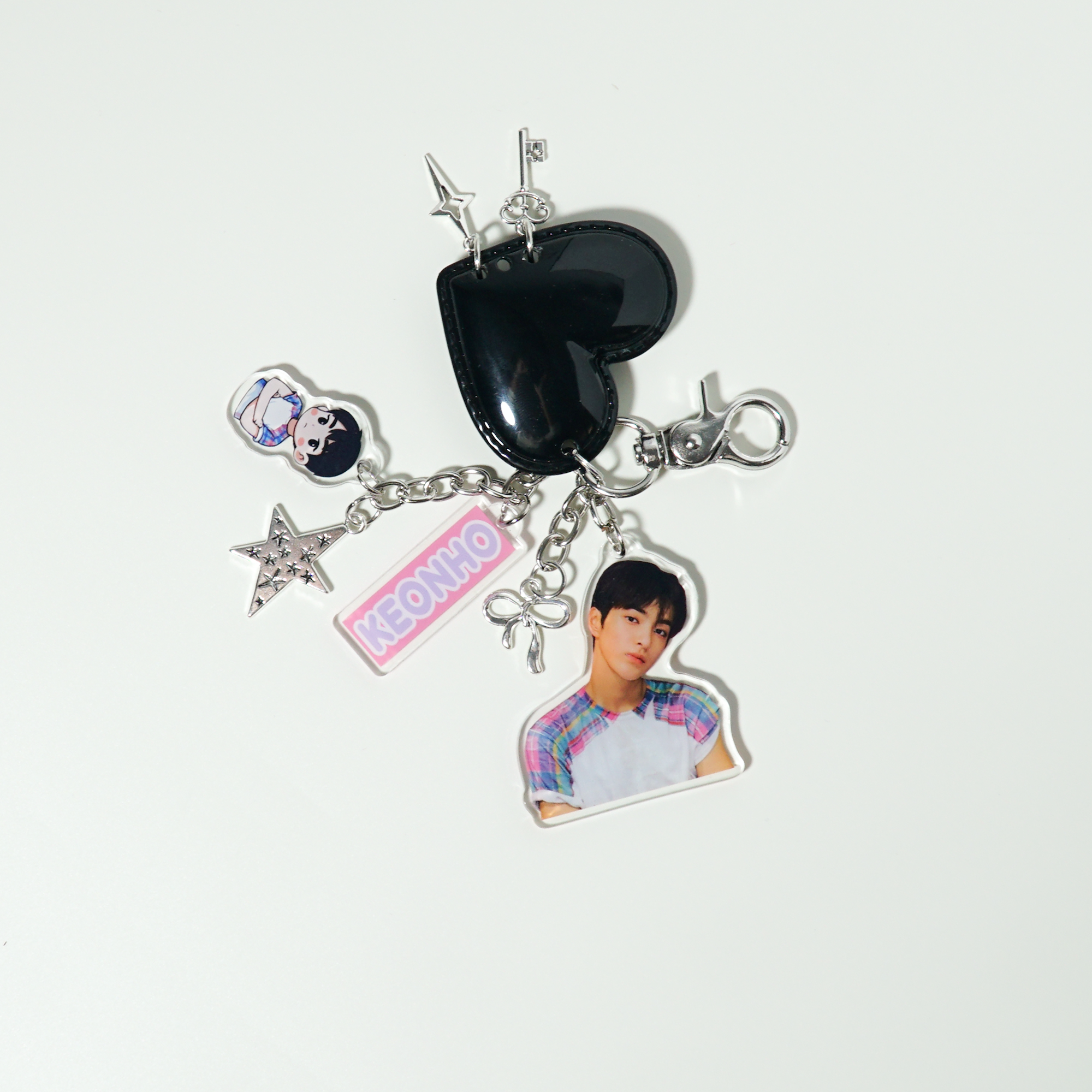 CORTIS Acrylic Keychain Set Fanmade Kpop Member Charms with Photo & Name Tag detail image 5