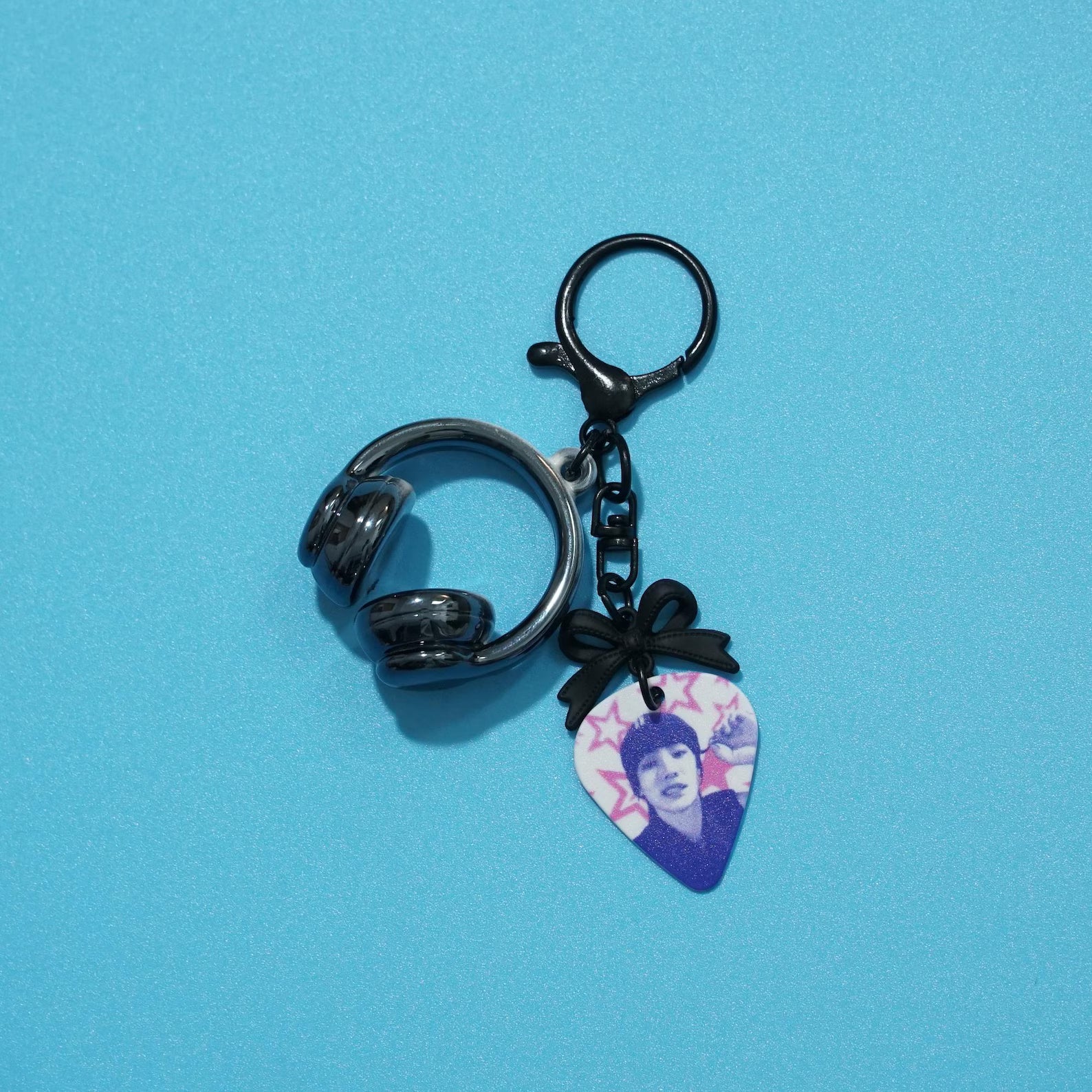 CORTIS-Guitar-Pick-Keychain-Martin-Juhoon-James-Member-Photo-Charm-Kpop-Fanmade-Merch-Bag-Accessory-Gift-8