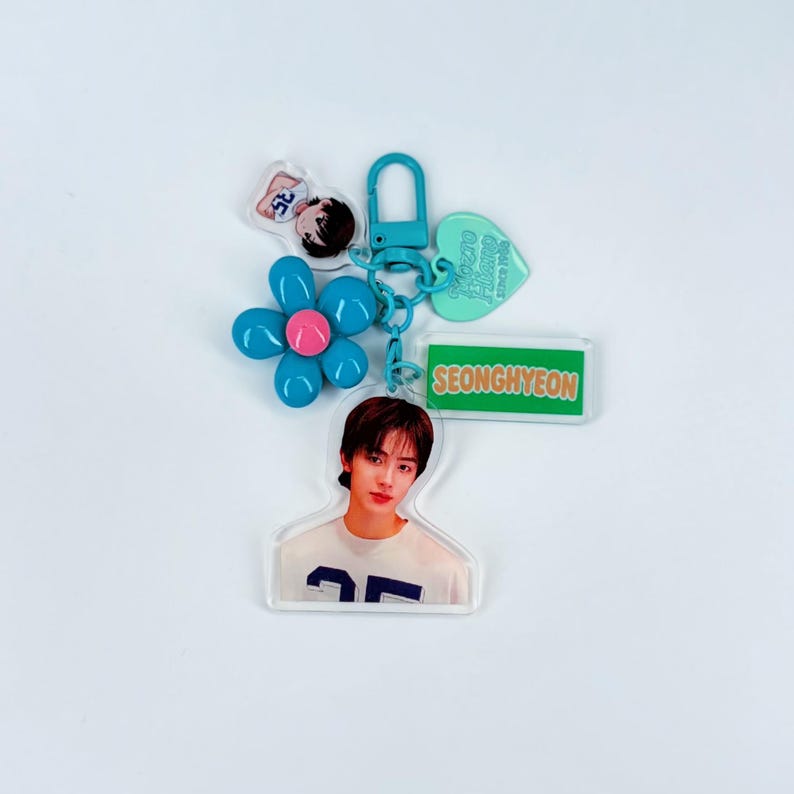 CORTIS Kpop Acrylic Keychain Set Fanmade Half-Body Member Charms with Cartoon Mini & Name Tags detail image 6