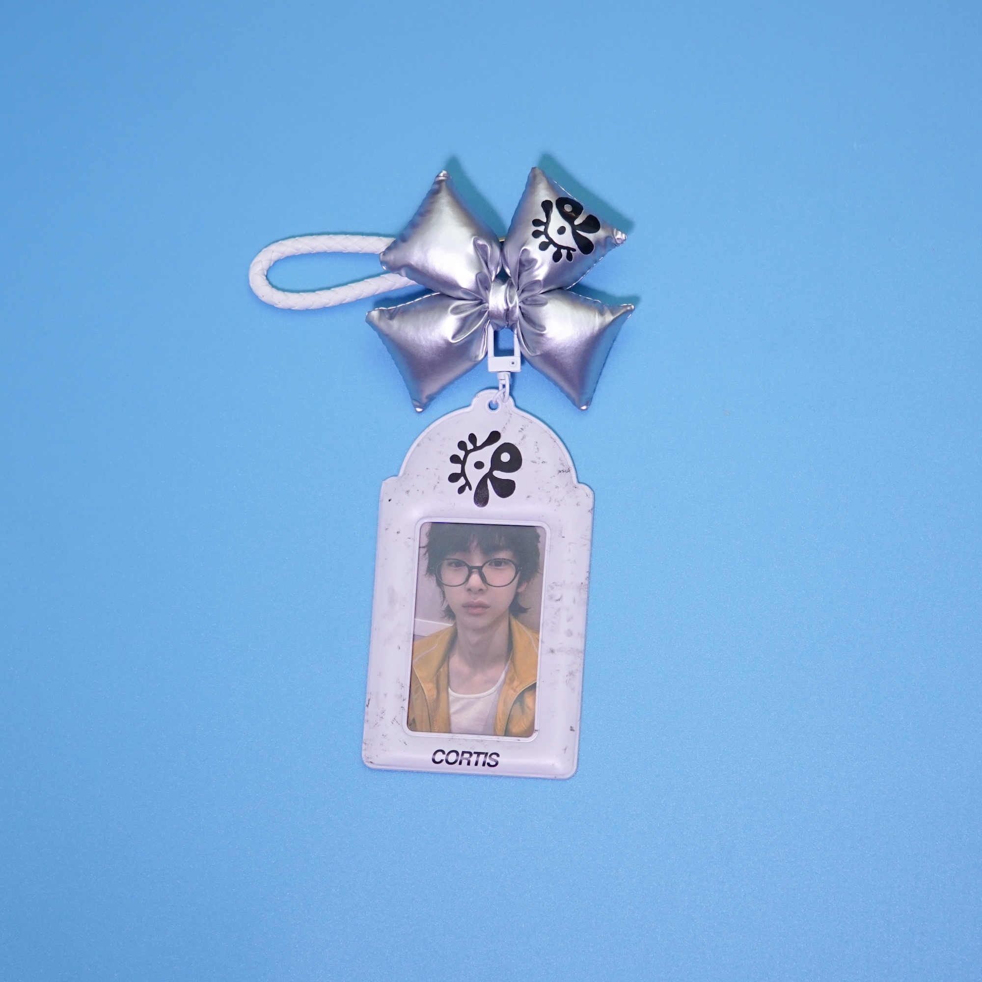 CORTIS Silver Card Holder Fanmade Kpop ID Card Holder with Puffy Bow detail image 2