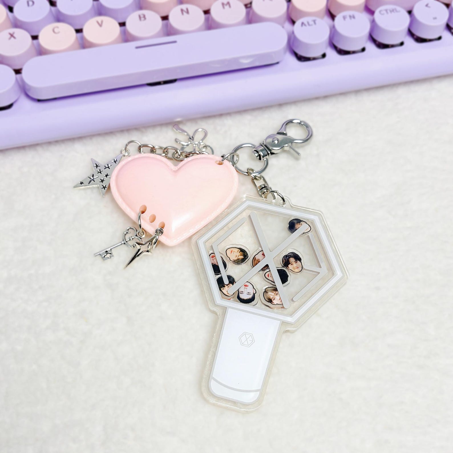 EXO Mic Microphone Shaker Keychain Acrylic Bag Charm Fanmade Kpop Gift Baekhyun Kai Sehun D.O Chanyeol Suho Xiumin Lay Chen detail image 5