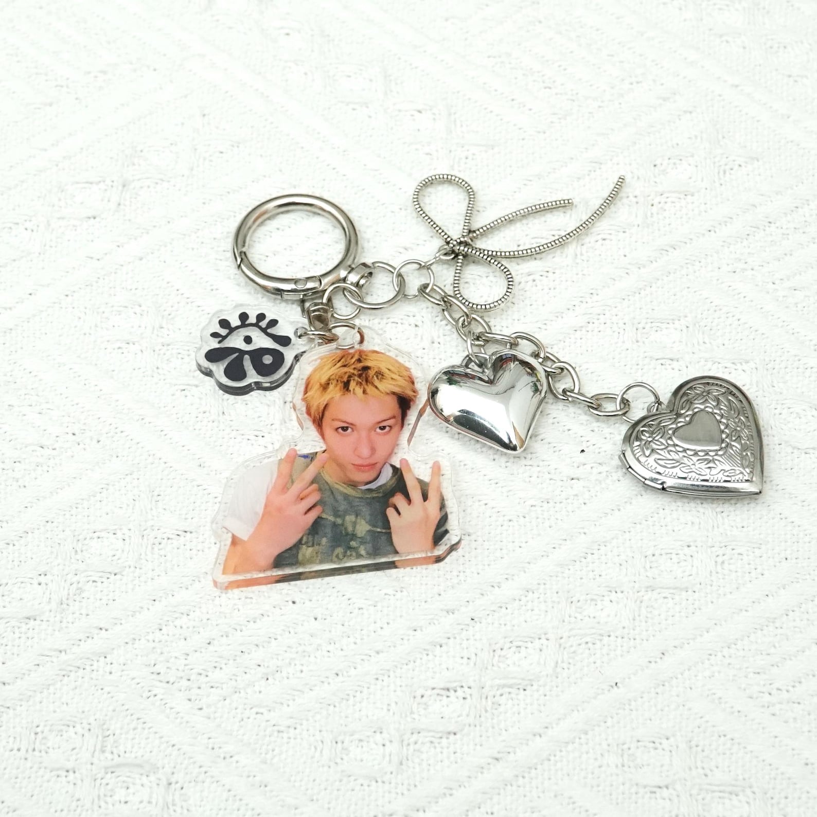 Fanmade CORTIS Kpop Keychains Member Photo Charms Silver Heart Frame Logo Pendant Bag Charm Gift