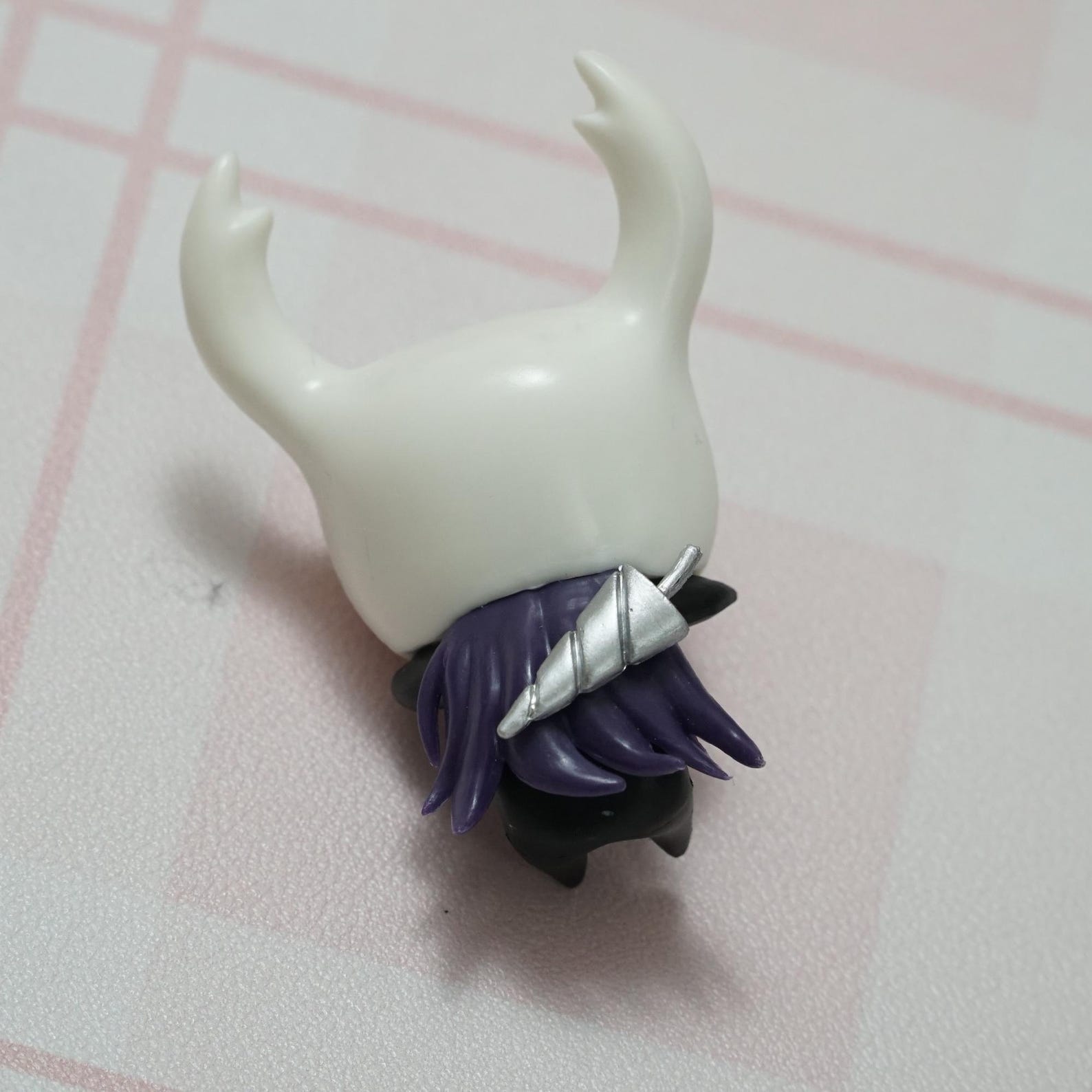 Hollow Knight Mini Desk Figure Cute Small Knight Game Desk Accessory Fanmade detail image 5