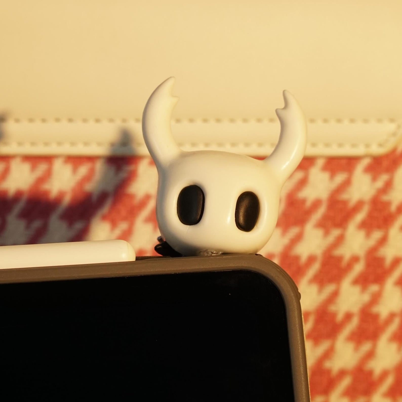 Hollow Knight Mini Desk Figure Cute Small Knight Game Desk Accessory Fanmade