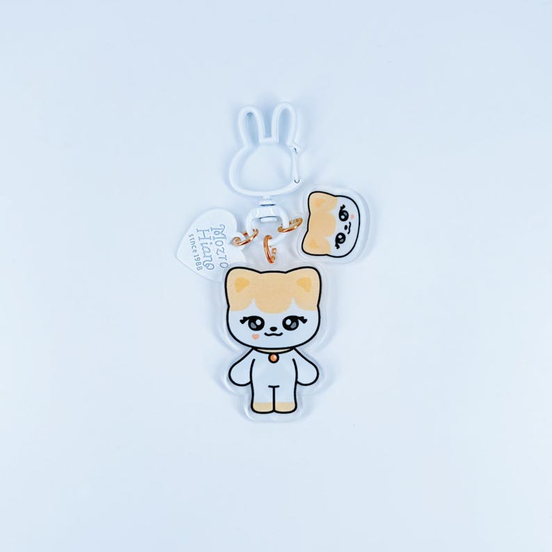 MINIVE_Acrylic_Keychains_Fan-made_Kpop_IVE_Mascot_Charms_Gift_Ideas_For_DIVE-1