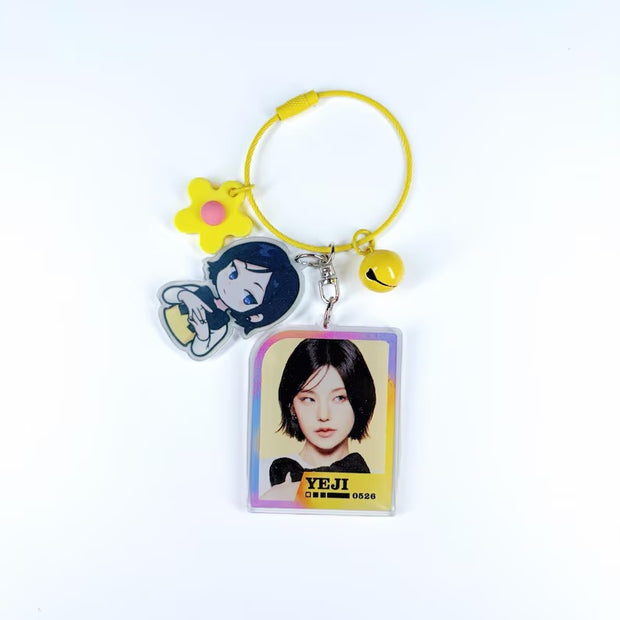 K-pop-ITZY-Acrylic-Keychains-Yeji-Lia-Ryujin-Chaeryeong-Yuna-Double-Sided-Charm-00003