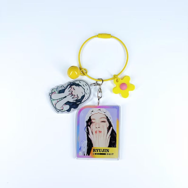 K-pop-ITZY-Acrylic-Keychains-Yeji-Lia-Ryujin-Chaeryeong-Yuna-Double-Sided-Charm-00005