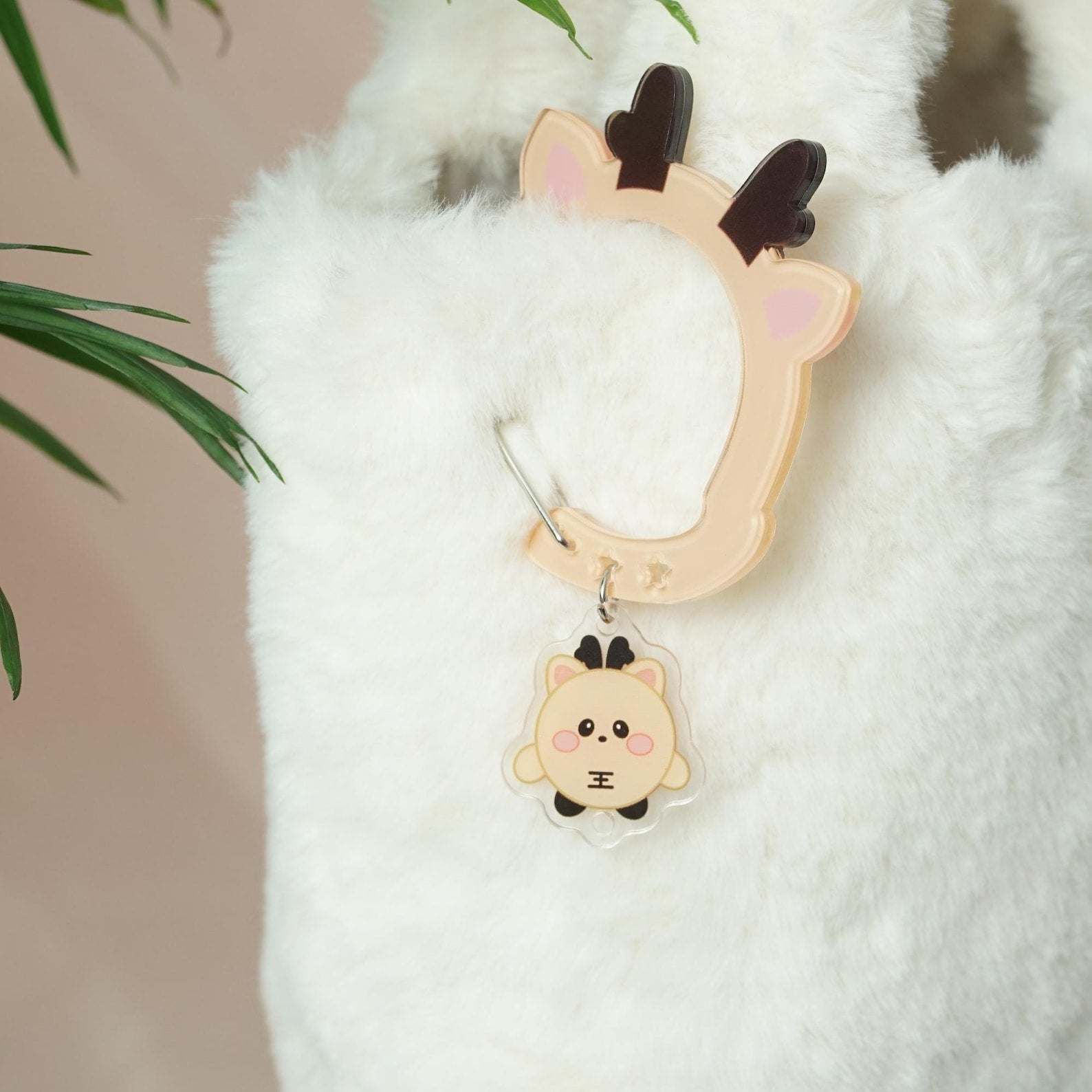 Kpop RIIZE We Little RIIZE Mascot Acrylic Spring Keyring Carabiner Clip Fanmade Bag Accessory Utility Charm BRIIZE Gift detail image 1