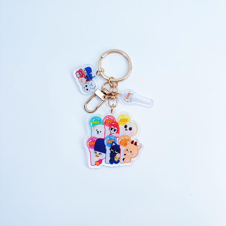 LITTLE_RIIZE_Mascots_with_Mini_Mic_&_Macaron_Charms_Keychain_Set-4