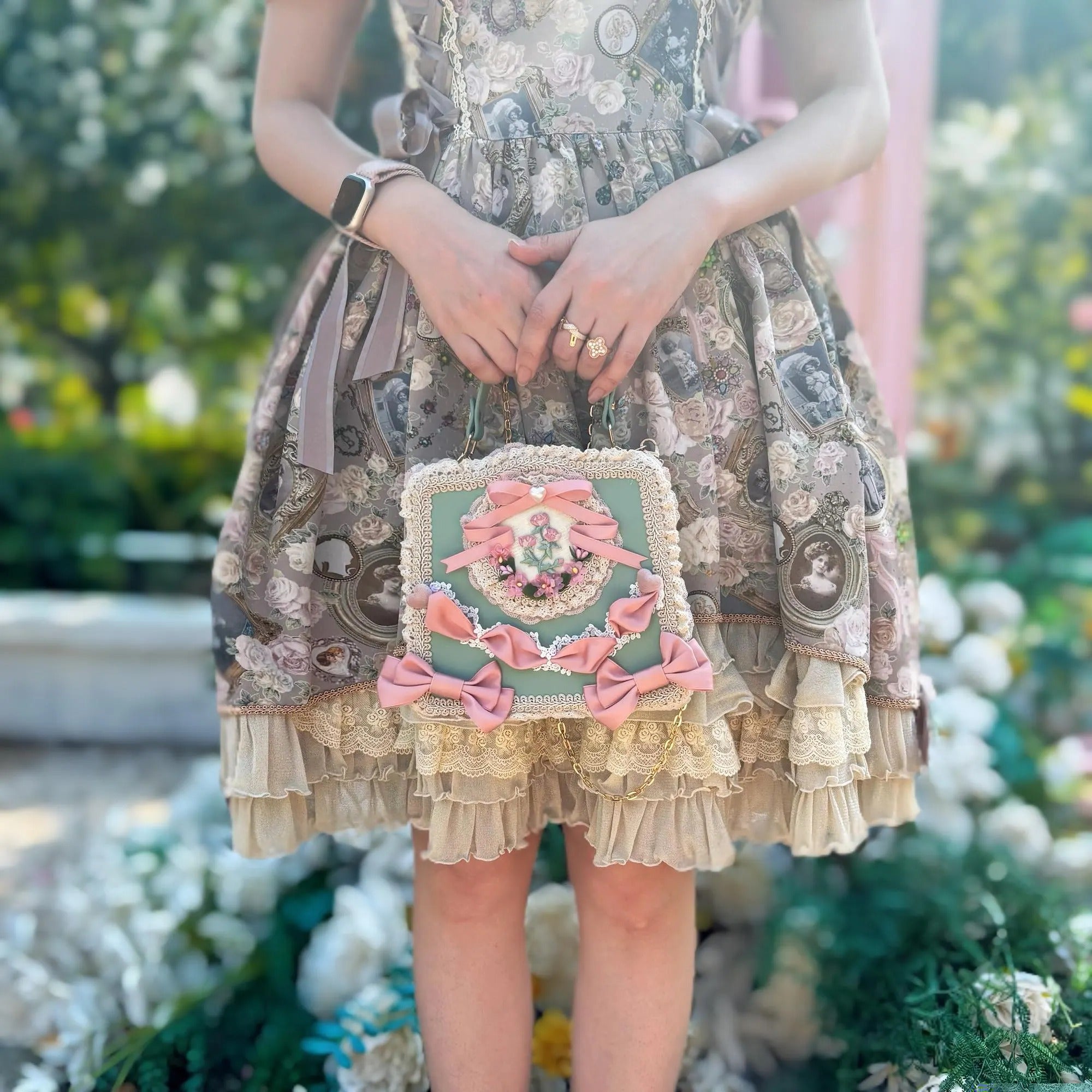 Lolita Floral Lace Handbag Elegant Crossbody & Top Handle Purse Detachable Chain Romantic Lolita Bag Vintage Lace Shoulder Bag Gift detail image 5