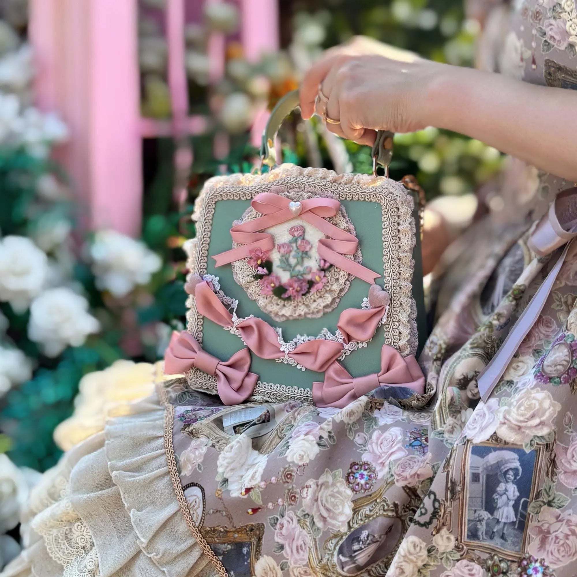 Lolita Floral Lace Handbag Elegant Crossbody & Top Handle Purse Detachable Chain Romantic Lolita Bag Vintage Lace Shoulder Bag Gift