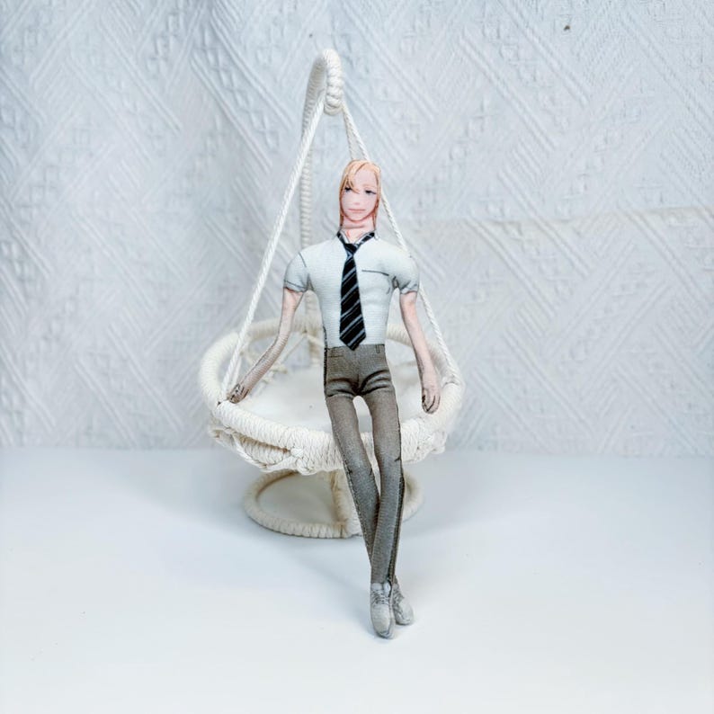 Kpop_PLAVE_Abstract_Wire_Dolls_Ugly-Cute_Poseable_Figures_of_Yejun,_Noah,_Bamby,_Eunho_&_Hamin-2