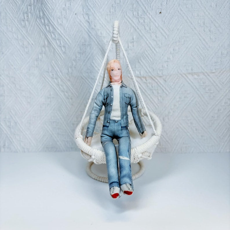 Kpop_PLAVE_Abstract_Wire_Dolls_Ugly-Cute_Poseable_Figures_of_Yejun,_Noah,_Bamby,_Eunho_&_Hamin-6