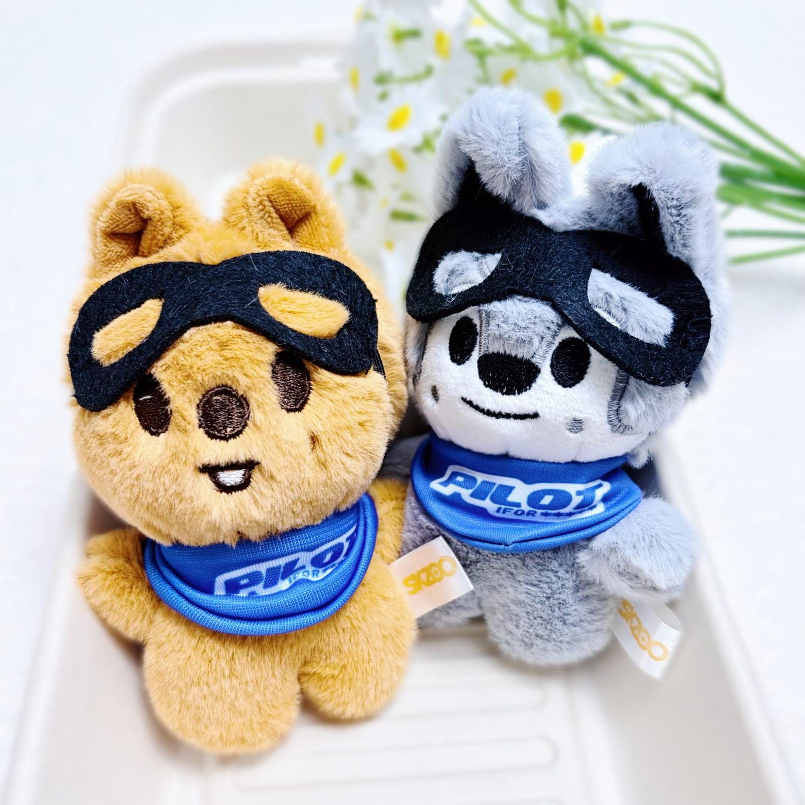 Stray Kids SKZOO Pilot Plush Keychain 4 Inch Fanmade Mascot Bag Charms Wolf Chan Leebit Dwaekki Jiniret detail image 5