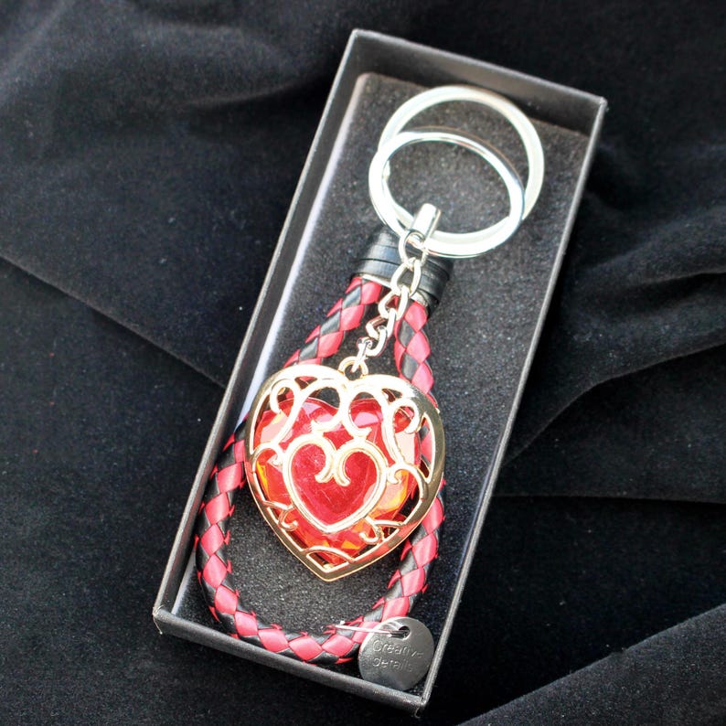 The Legend of Zelda Keychain Set Sheikah Slate Heart Container Hylian Shield Fanmade Acrylic Charms detail image 2