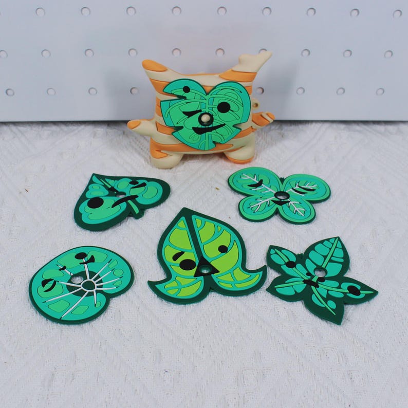 The Legend of Zelda Korok AirPods Case YAHAHA 6 Leaf Mask Silicone Earphone Cover Fanmade