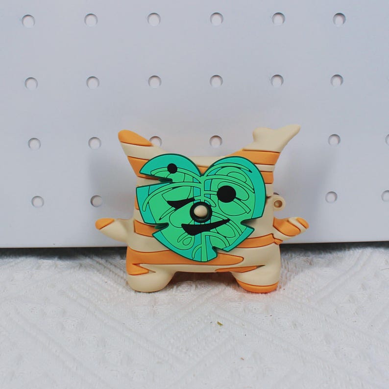 Funda para AirPods de silicona con máscara de 6 hojas YAHAHA de Korok de The Legend of Zelda (creación de fans)