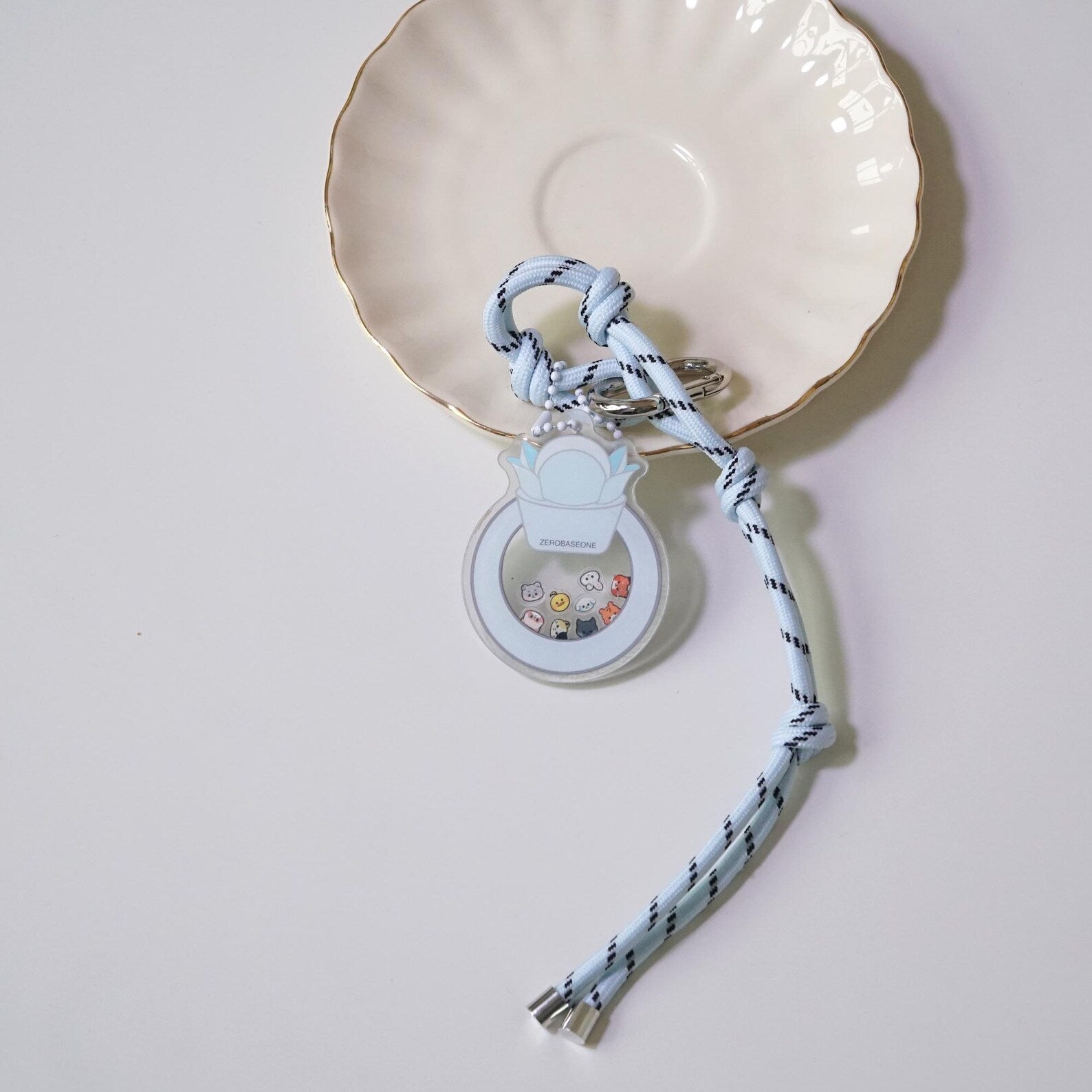 ZEROBASEONE Zeroni Shaker Acrylic Keychain Diamond Moving Charm Kpop Fanmade Bag Accessory Gift ZEROSE Merch detail image 3